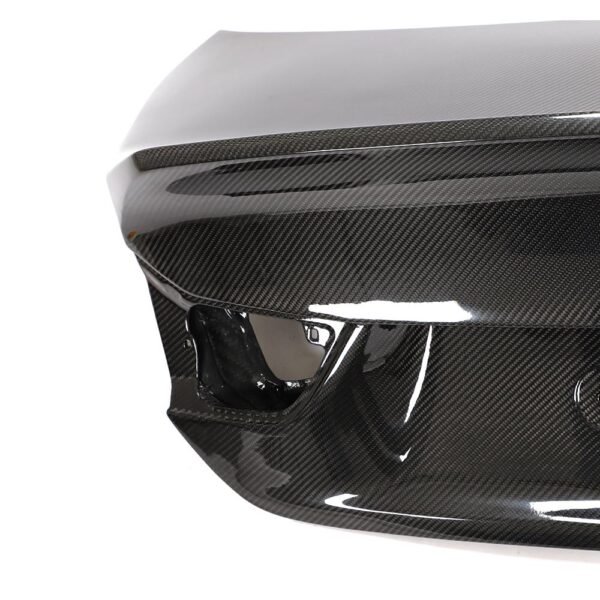 LW Style Carbon Fiber Duckbill Trunk - BMW F82 M4 - Image 7