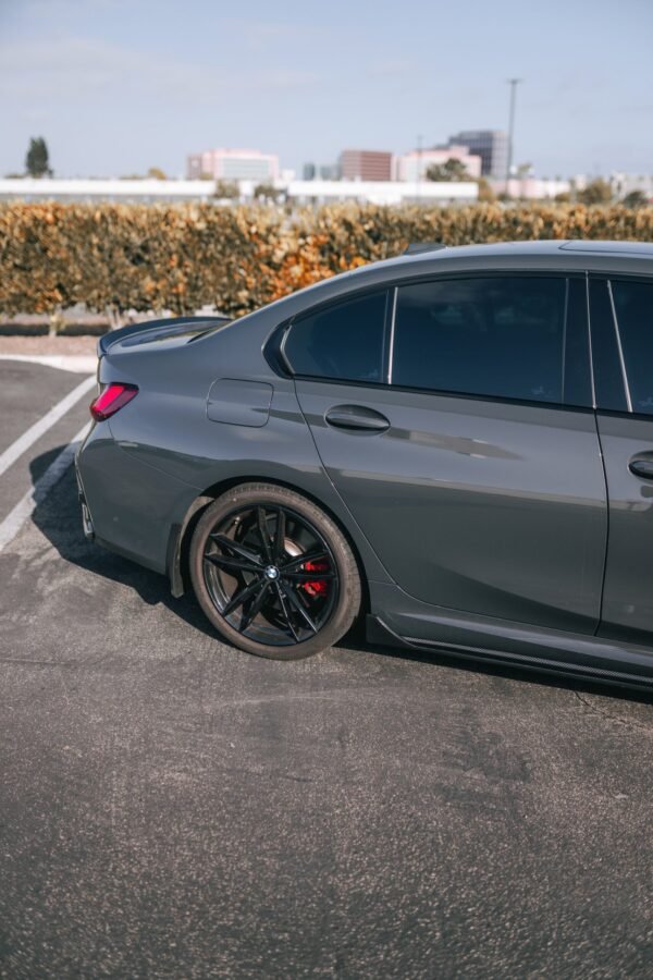 TK Style Carbon Fiber Side Skirts - BMW G20 3 Series - Image 4